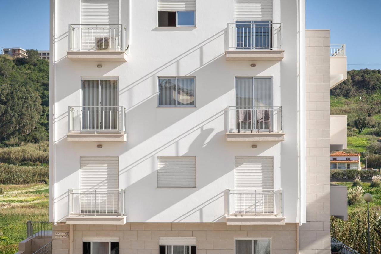 Appartement Ocean Getaway - Private Parking And Sea View à Nazaré Extérieur photo